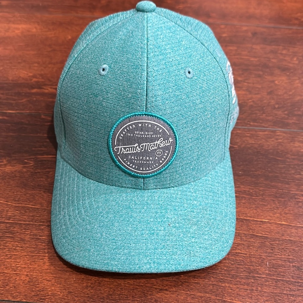 Travis Mathew Flexfit Men’s Hat. S/M size